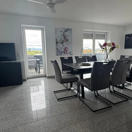 Daire Exklusive Fuer 8 Personen Mit Grossem Balkon