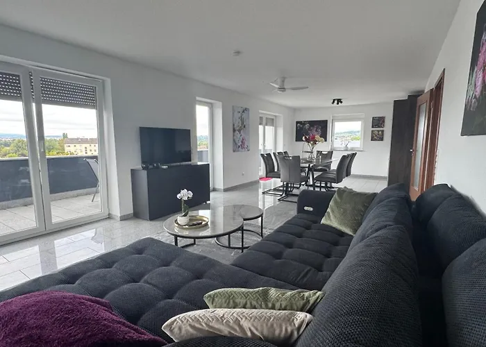 Exklusive Für 8 Personen Mit Großem Balkon