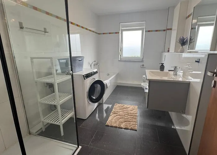 Exklusive Für 8 Personen Mit Großem Balkon