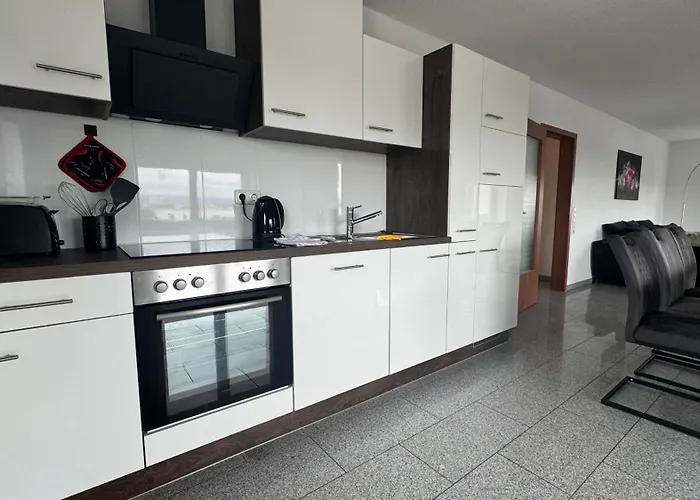 Exklusive Für 8 Personen Mit Großem Balkon * Niestetal